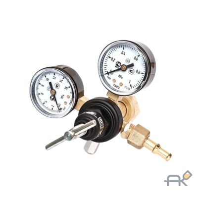 Редуктор углекислотный УР-6-6 (6м3/ч 10/0.6 МПа ф 9 мм) в коробке (ООО `Редиус 168`) (РЕДИУС) (014011)